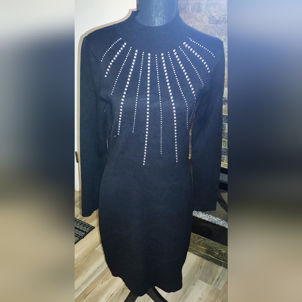 Elegant Nina Leonard Black Dress with Silver Accents Size M